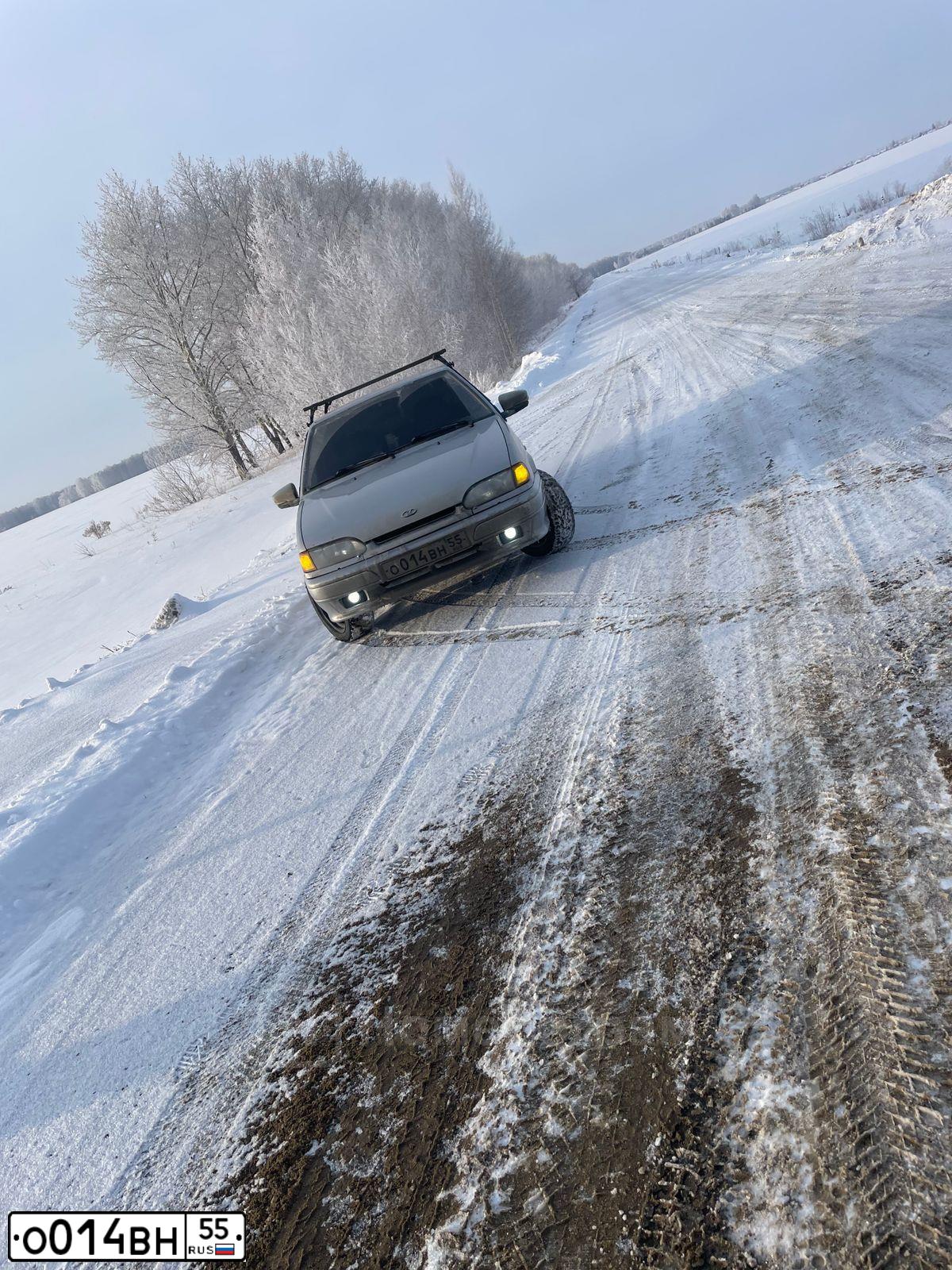 Фото автомобиля LADA 2107, 2008 — госномер О014ВН55. Цвет: ЯРКО-БЕЛЫЙ