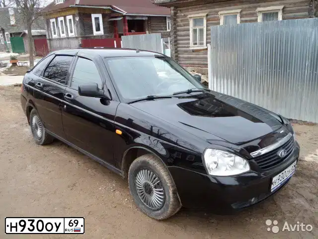 Фото автомобиля LADA 2172 PRIORA, 2011 — госномер Х645КМ62. Цвет: Сине-Черный