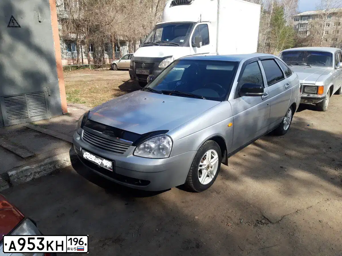 Фото автомобиля CITROEN BERLINGO, 2013 — госномер С387РО196. Цвет: СВЕТЛО-СЕРЫЙ