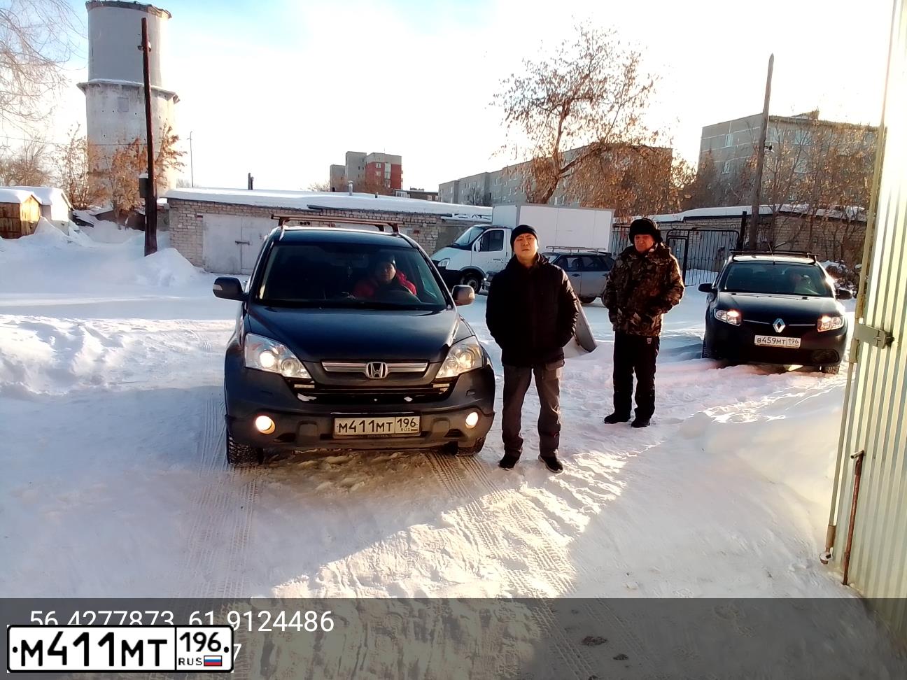 Фото автомобиля HONDA CR-V, 2008 — госномер М411МТ196. Цвет: ТЕМНО-СЕРЫЙ