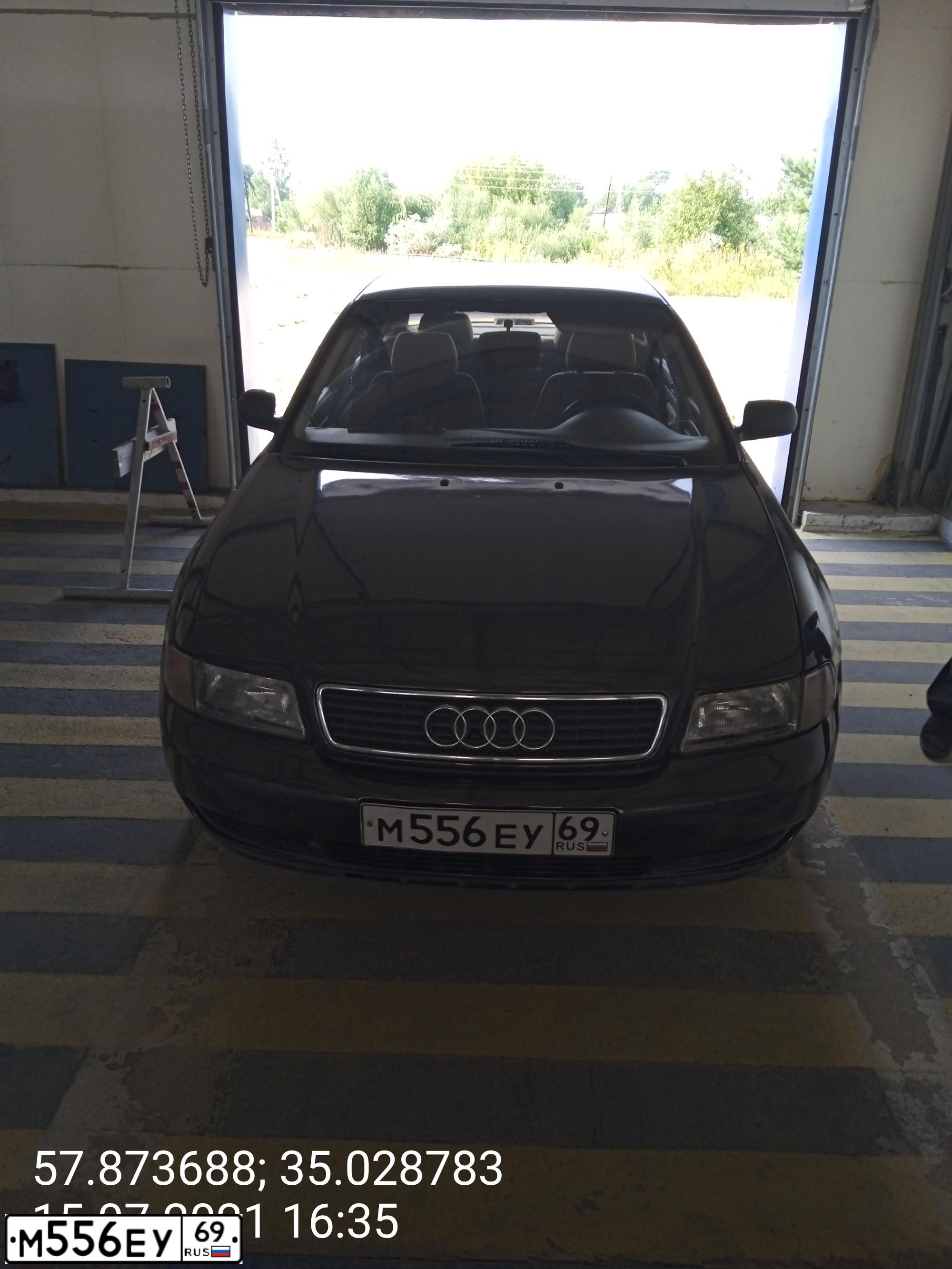 Фото автомобиля AUDI A4 1.6, 1997 — госномер М556ЕУ69. Цвет: ЧЕРНЫЙ