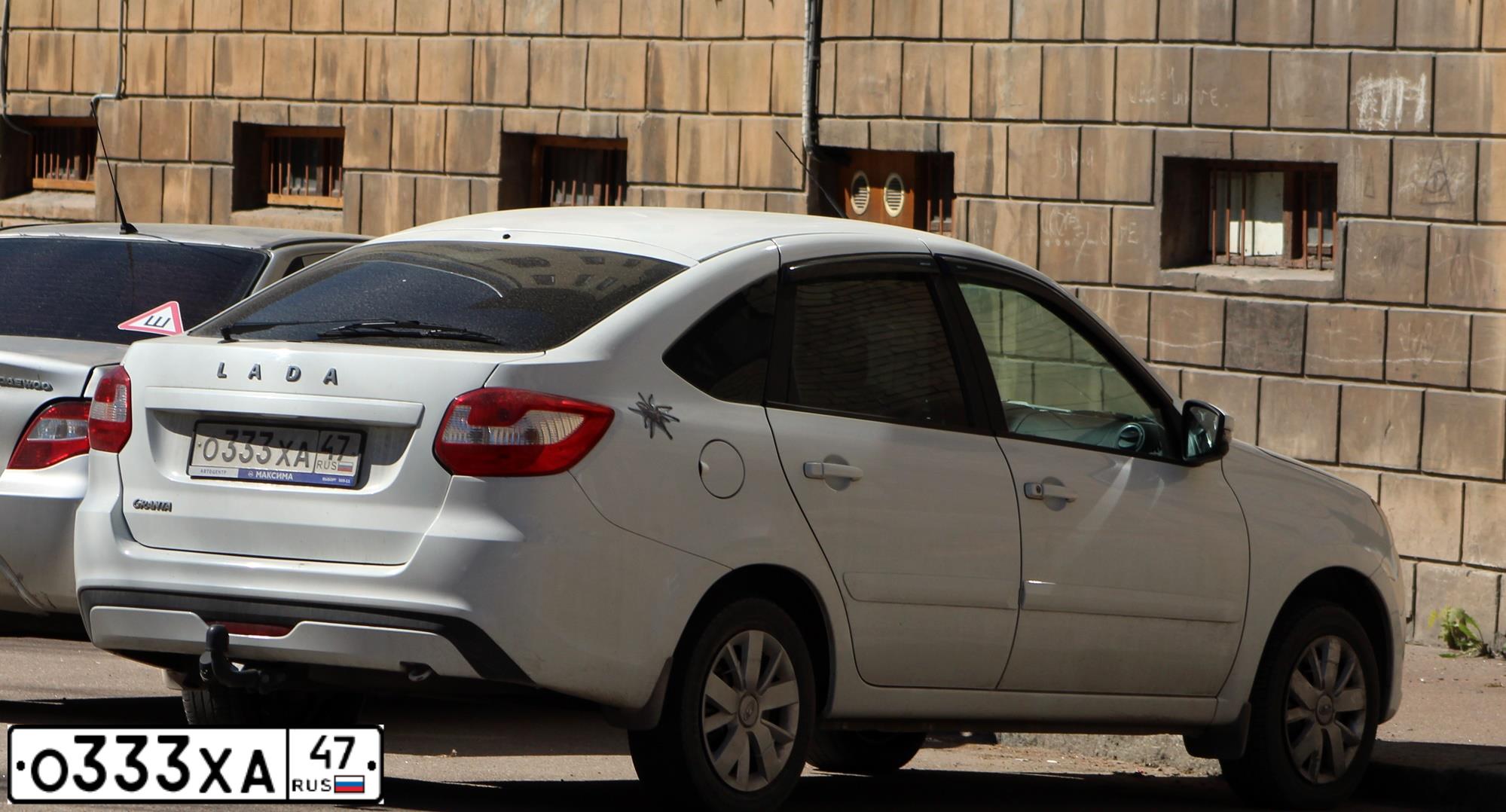 Фото автомобиля LADA 2191 GRANTA, 2018 — госномер О333ХА47. Цвет: Белый