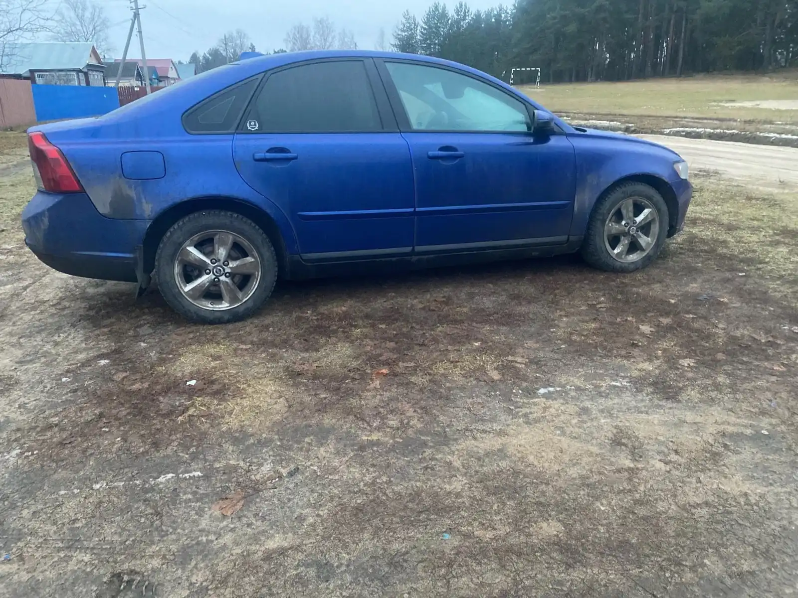 Фото автомобиля VOLVO S40, 2007 — госномер Т355ВС550. Цвет: синий