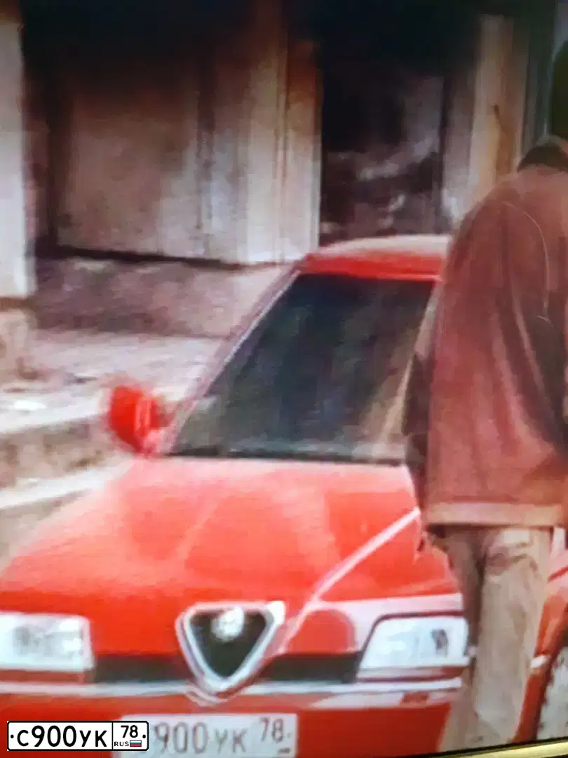 Фото автомобиля ALFAROMEO ALFA 164, 1994 — госномер С900УК78. Цвет: КРАСНЫЙ