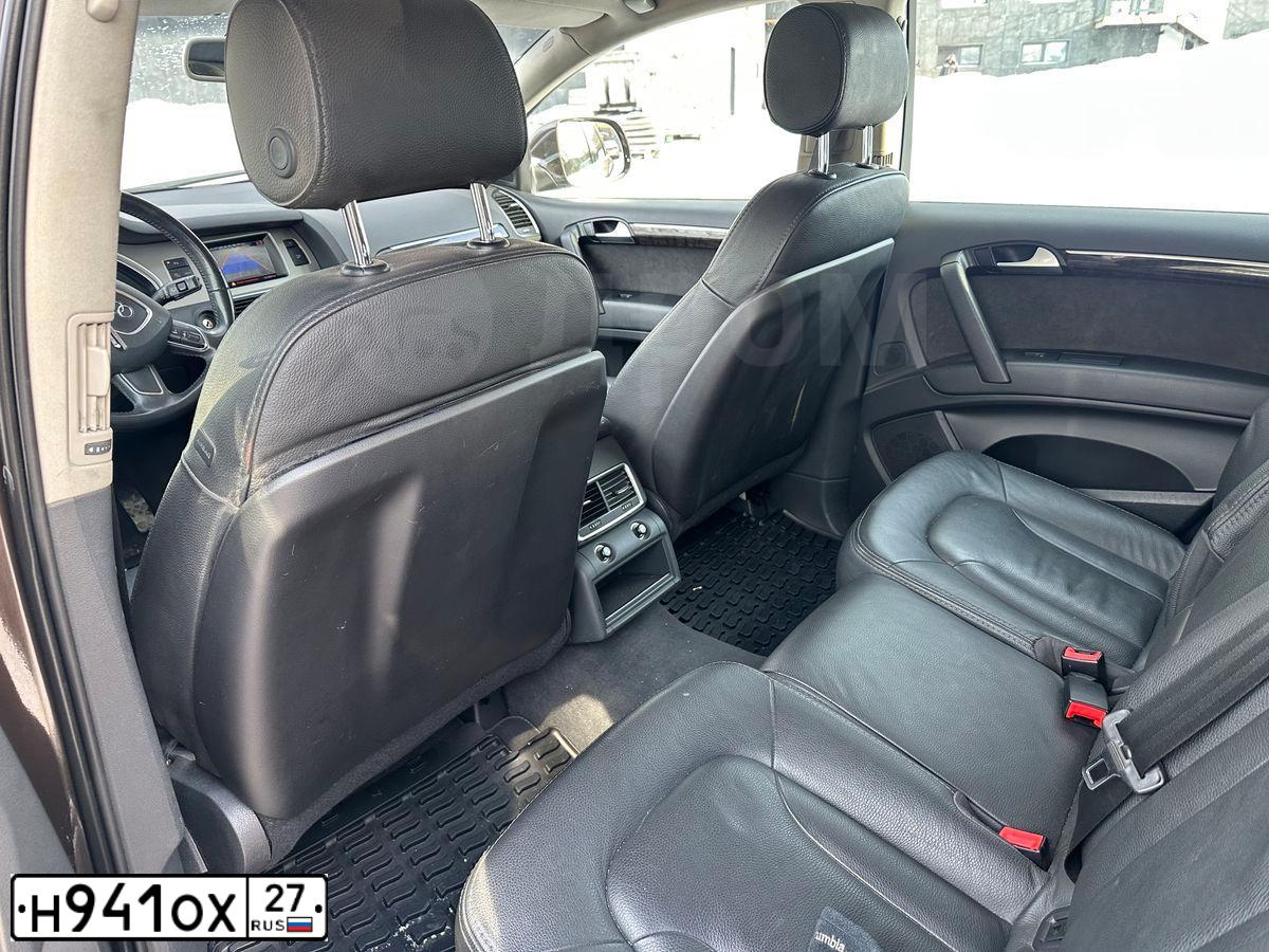Фото автомобиля AUDI Q7, 2014 — госномер Н941ОХ27. Цвет: КОРИЧНЕВЫЙ