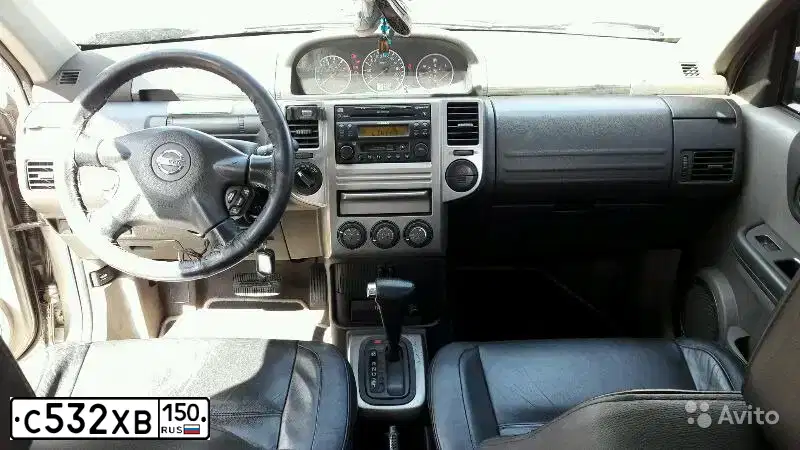 Фото автомобиля NISSAN X-TRAIL, 2005 — госномер А681ЕС550. Цвет: СЕРЫЙ