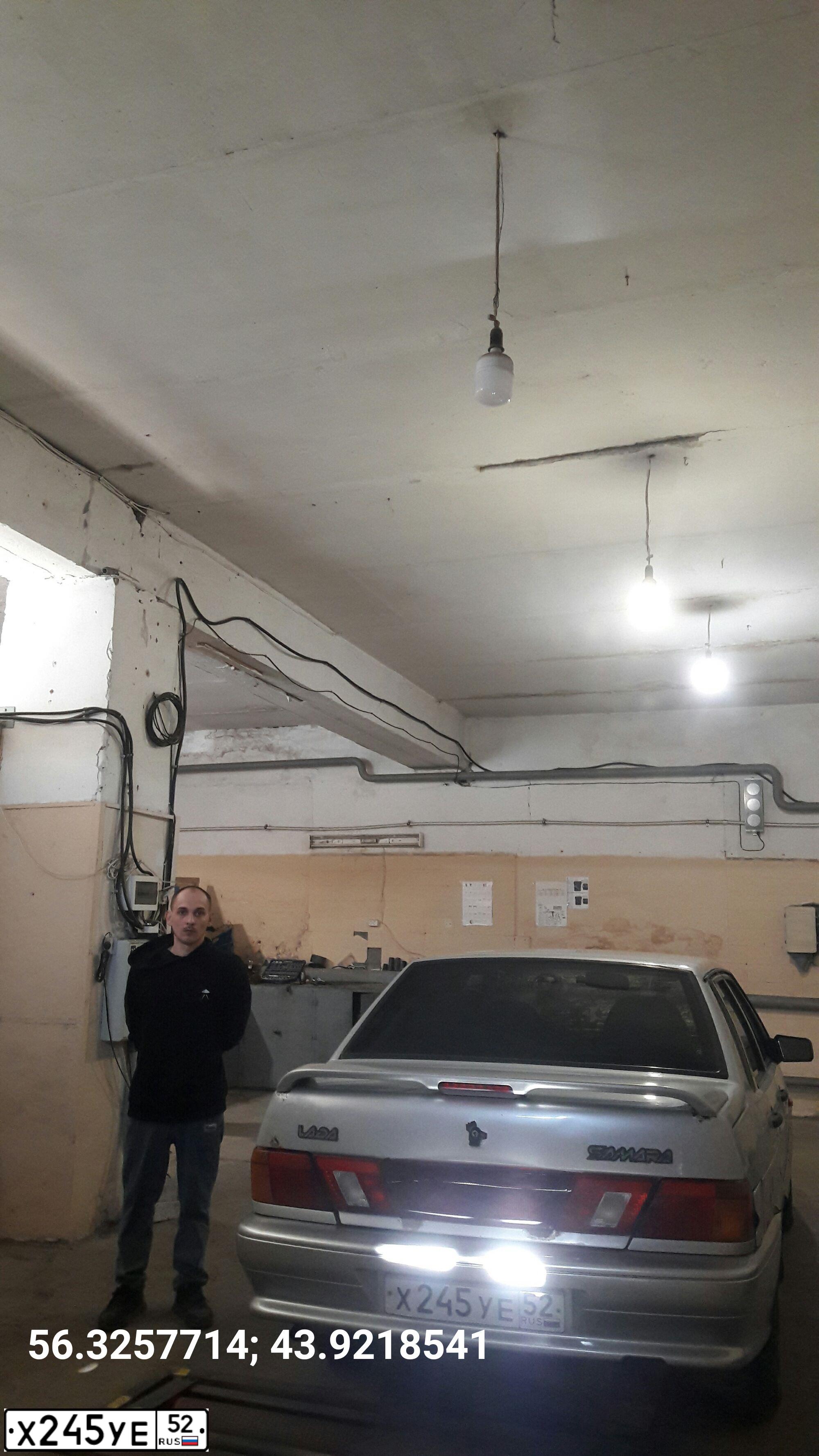 Фото автомобиля LADA 2115 SAMARA, 2006 — госномер Х245УЕ52. Цвет: СВЕТЛО-СЕРЫЙ