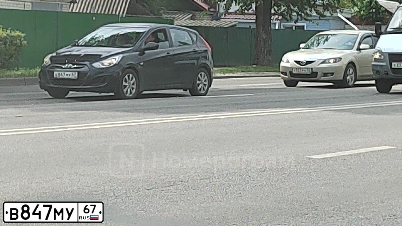 Фото автомобиля HYUNDAI SOLARIS, 2012 — госномер В847МУ67. Цвет: ЧЕРНЫЙ