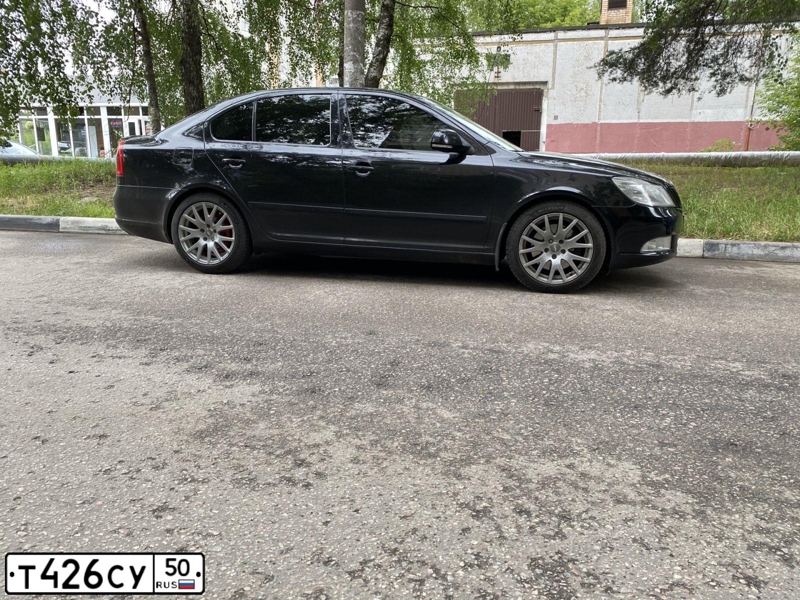 Фото автомобиля LADA 2110, 2000 — госномер Т426СУ50. Цвет: СИНИЙ