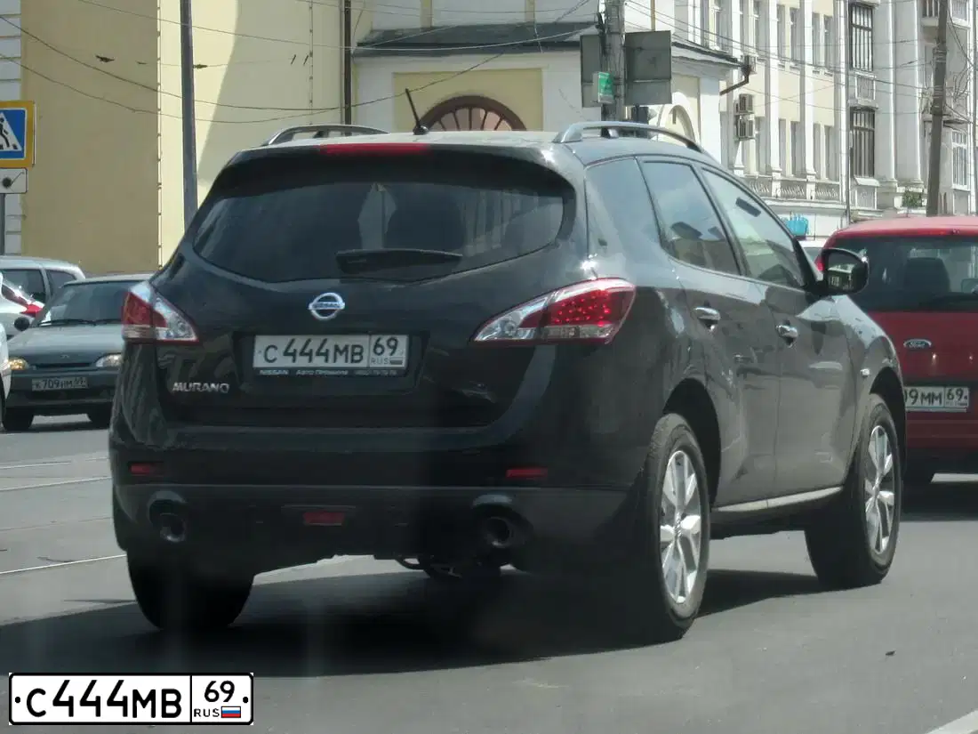 Фото автомобиля NISSAN MURANO, 2013 — госномер Е216СЕ69. Цвет: ЧЕРНЫЙ