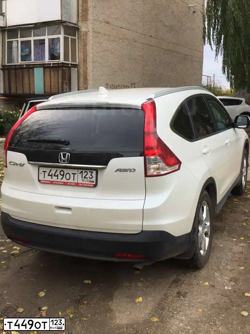 Фото автомобиля HONDA CR-V, 2015 — госномер Н195ВА797. Цвет: Белый