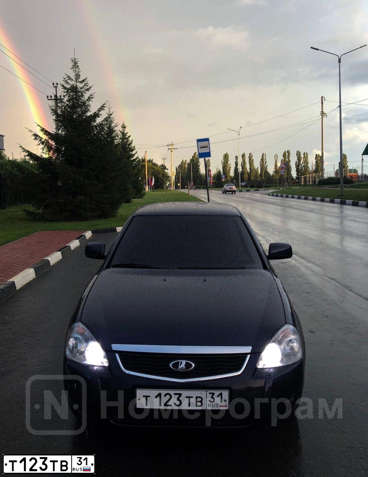 Фото автомобиля LADA 2170 PRIORA, 2007 — госномер Т123ТВ31. Цвет: СЕРЕБРИСТО-ТЕМНО-СИНИЙ