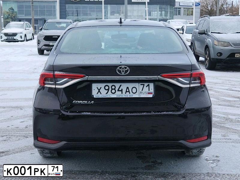 Фото автомобиля TOYOTA COROLLA, 2019 — госномер У755АА550. Цвет: ТЕМНО-КОРИЧНЕВЫЙ