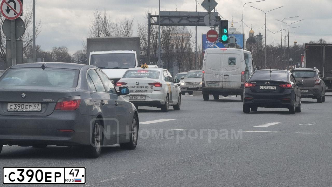 Фото автомобиля BMW SERIE 5, 2005 — госномер С390ЕР47
