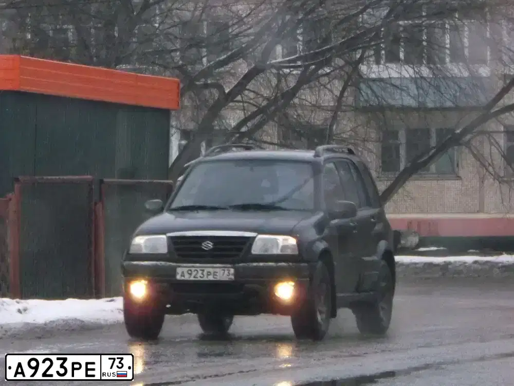 Фото автомобиля SUZUKI GRAND VITARA, 2003 — госномер Т407РК196. Цвет: ЧЕРНЫЙ