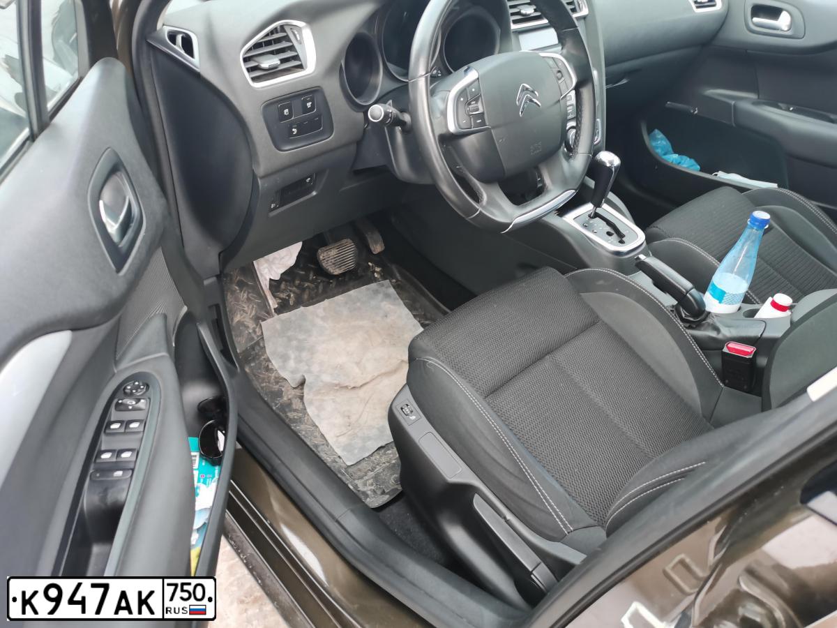 Фото автомобиля CITROEN C4, 2013 — госномер О817РЕ32. Цвет: Коричневый
