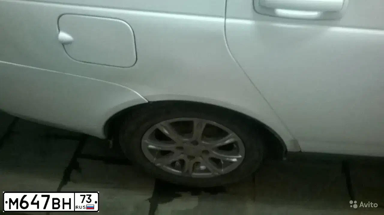 Фото автомобиля LADA 2171 PRIORA, 2009 — госномер Х100ТС174. Цвет: Белый