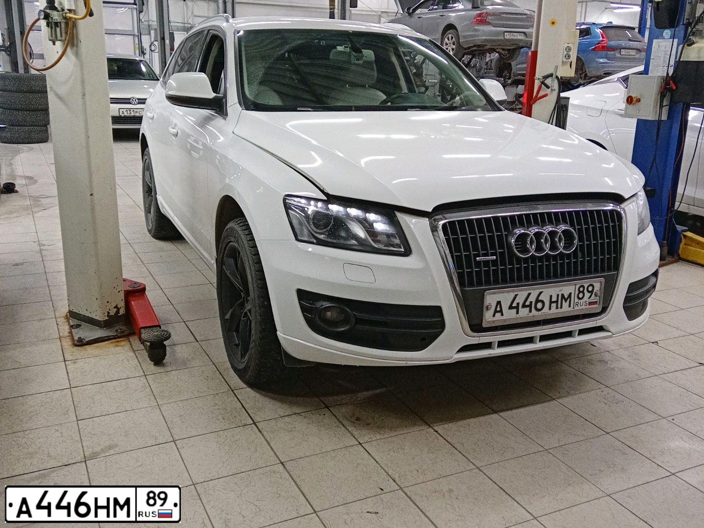 Фото автомобиля AUDI Q5, 2011 — госномер Н145СТ198. Цвет: Белый