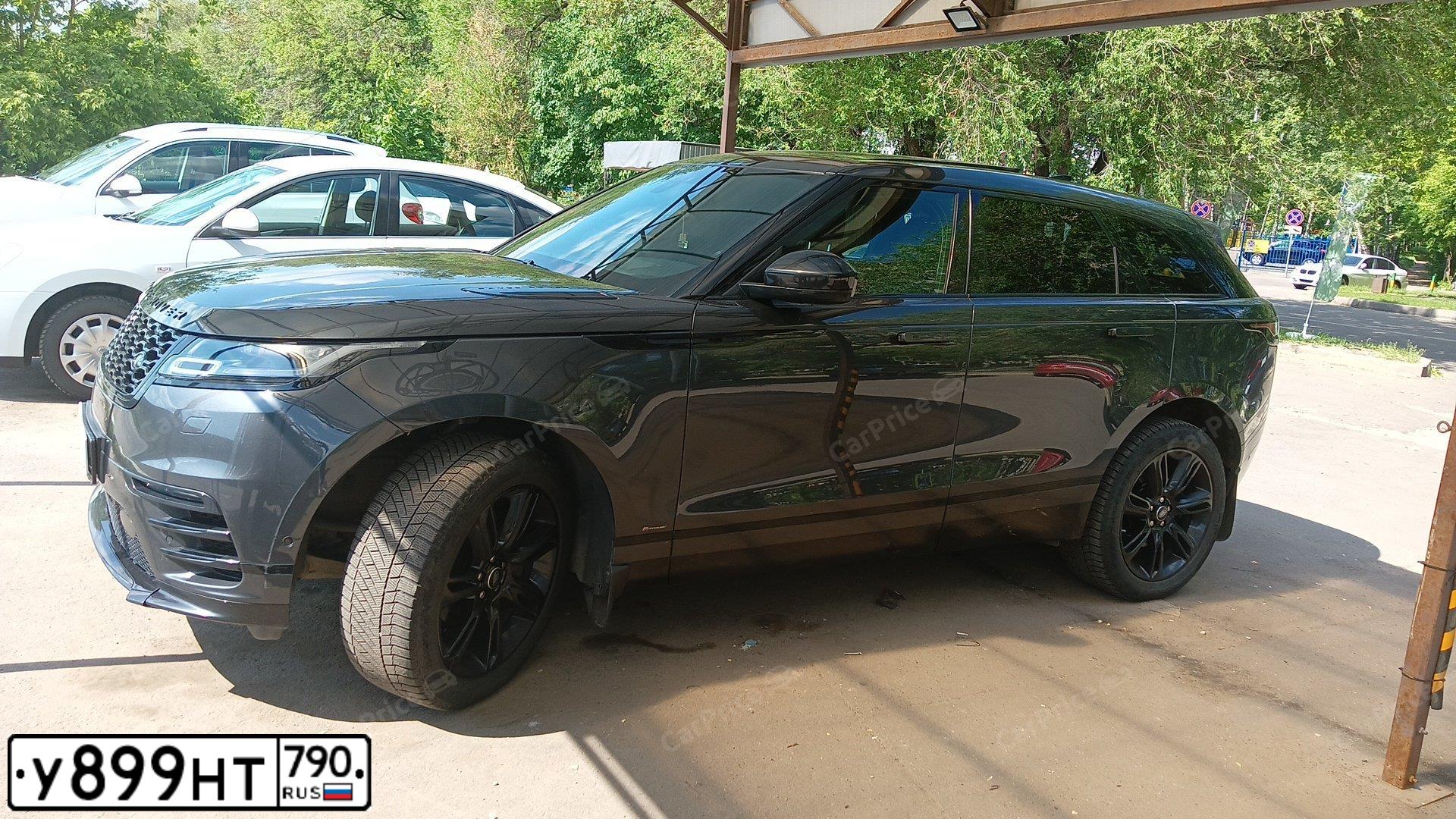 Фото автомобиля LANDROVER RANGE ROVER VELAR, 2017 — госномер О605УВ69. Цвет: ТЕМНО-СЕРЫЙ
