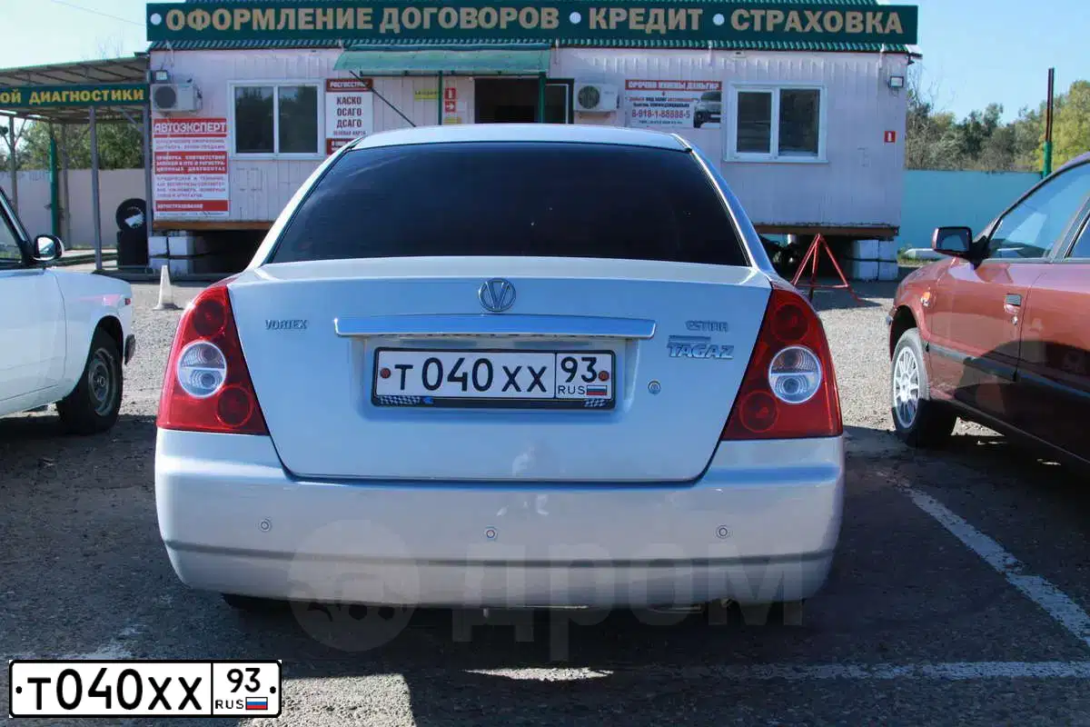 Фото автомобиля TAGAZ VORTEX ESTINA, 2009 — госномер Т040ХХ93. Цвет: СЕРЕБРИСТЫЙ