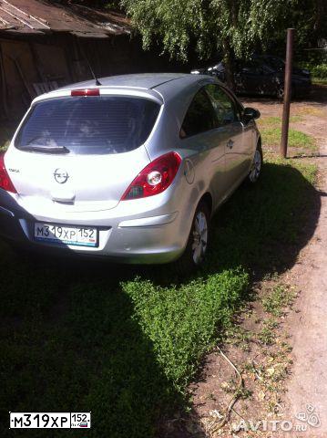 Фото автомобиля OPEL CORSA, 2011 — госномер М319ХР152. Цвет: Серебристый
