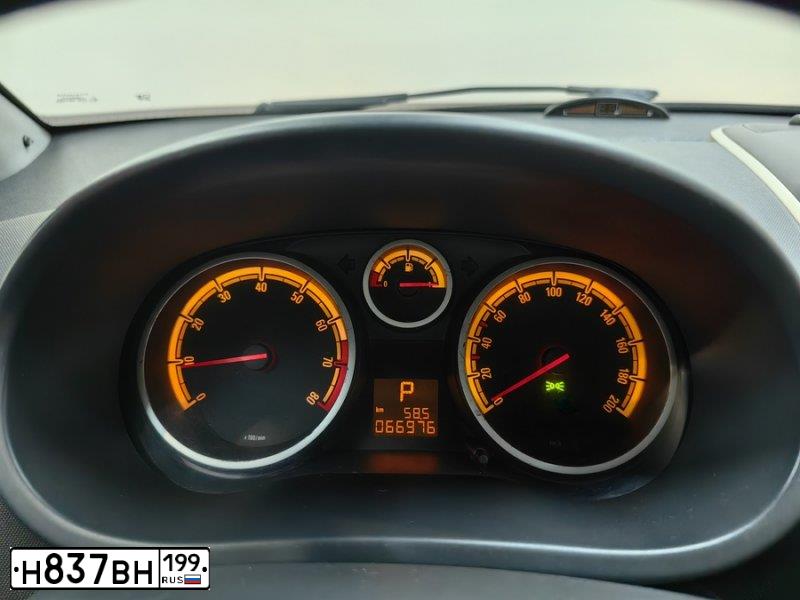Фото автомобиля OPEL CORSA, 2007 — госномер С981ЕА57. Цвет: ТЕМНО-СЕРЫЙ