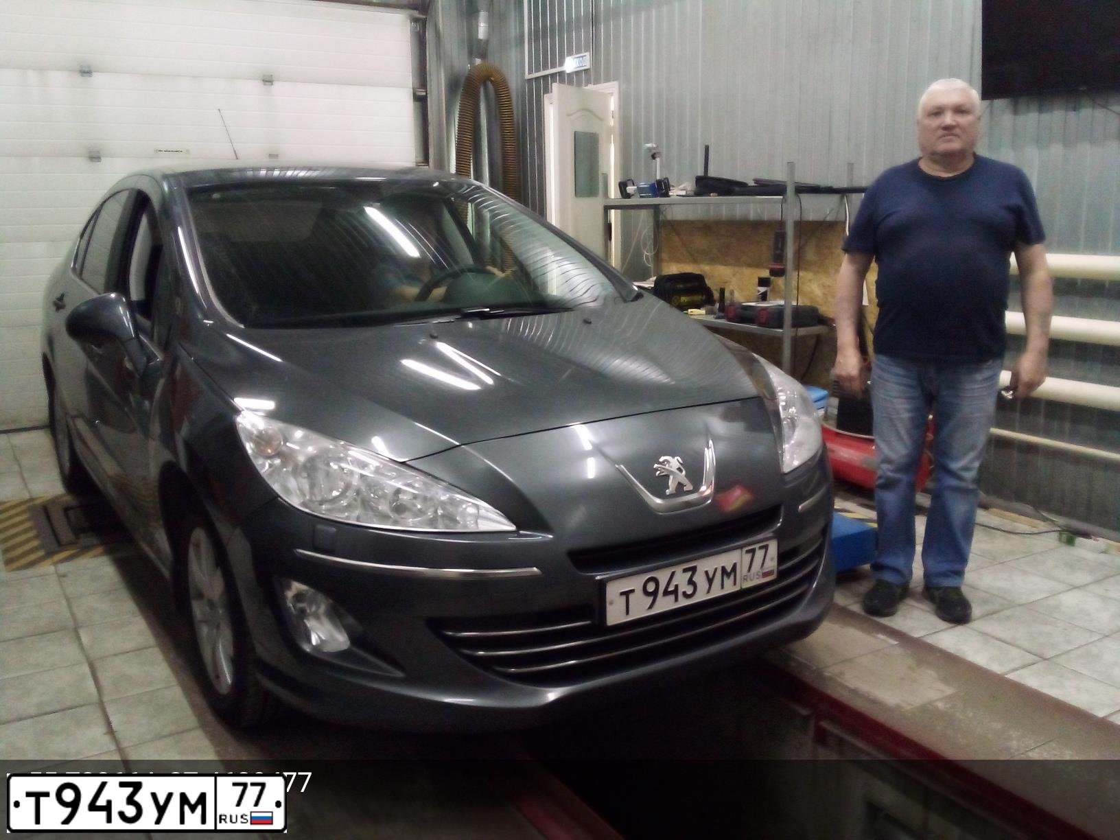 Фото автомобиля PEUGEOT T 408, 2013 — госномер Р665ТК40. Цвет: СЕРЫЙ