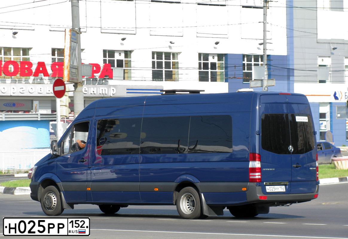 Фото автомобиля MERCEDES SPRINTER, 2015 — госномер Н025РР152. Цвет: синий