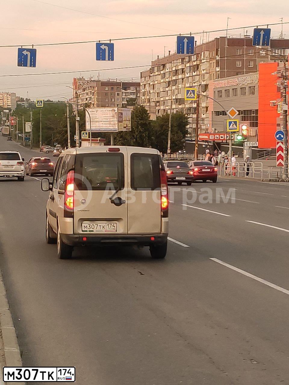 Фото автомобиля FIAT DOBLO, 2014 — госномер М307ТК174. Цвет: СЛОНОВАЯ КОСТЬ