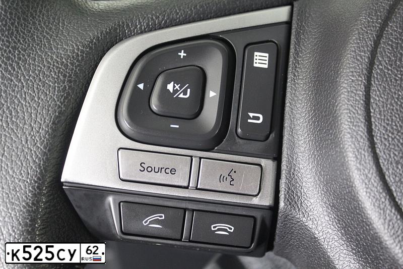 Фото автомобиля SUBARU FORESTER, 2017 — госномер К525СУ62. Цвет: БЕЛЫЙ