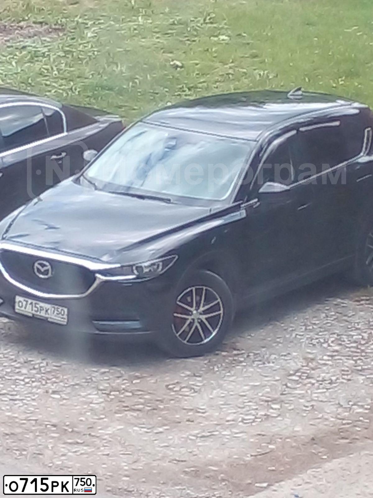 Фото автомобиля MAZDA CX-5, 2017 — госномер О715РК750. Цвет: ЧЕРНЫЙ