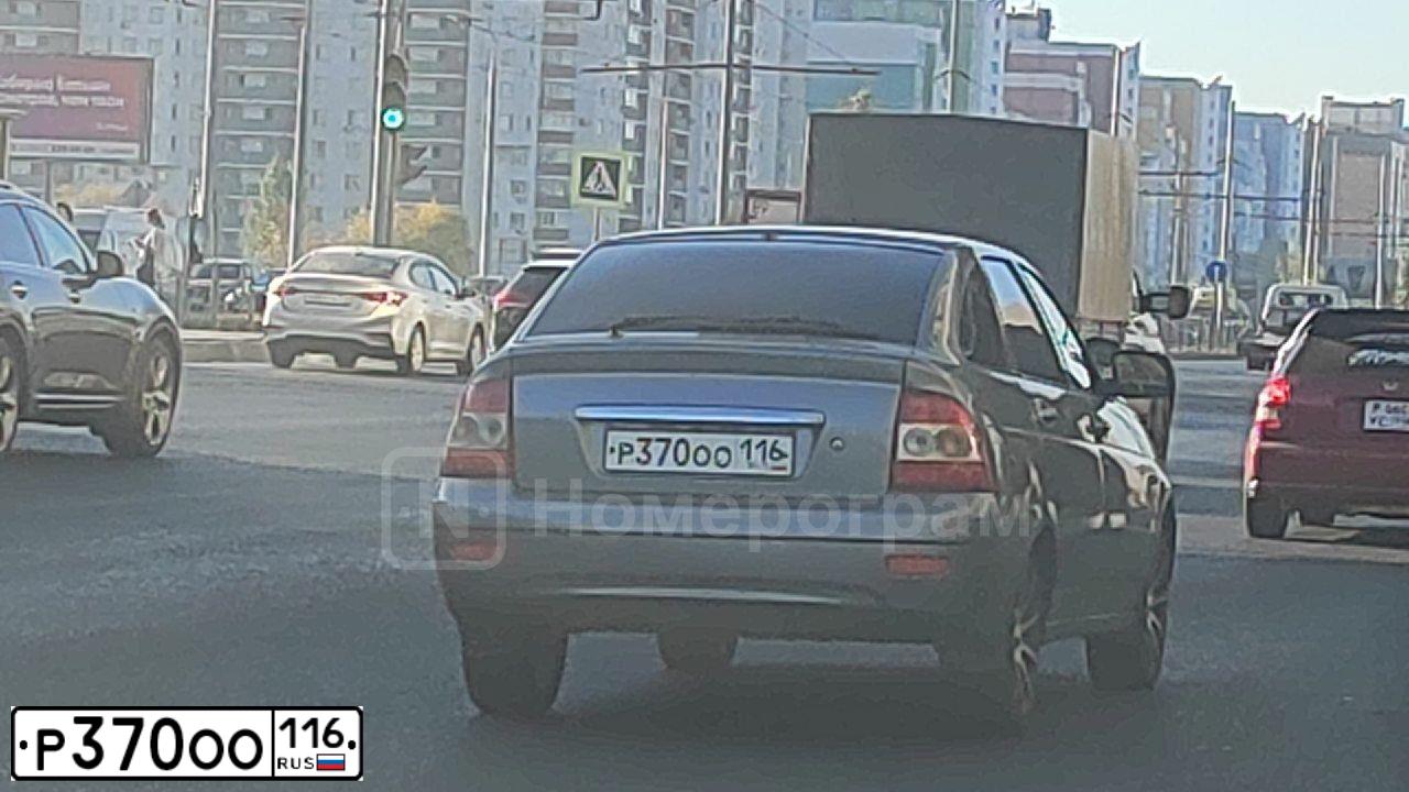 Фото автомобиля LADA 2172 PRIORA, 2012 — госномер Р370ОО116. Цвет: СРЕДНИЙ СЕРО ЗЕЛЕНЫЙ МЕТА
