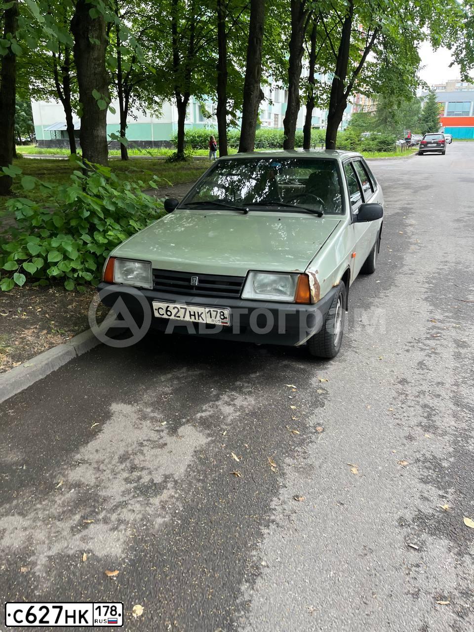 Фото автомобиля LADA 2109 SAMARA, 2003 — госномер С627НК178. Цвет: СВЕТЛО-ЗЕЛЕНЫЙ