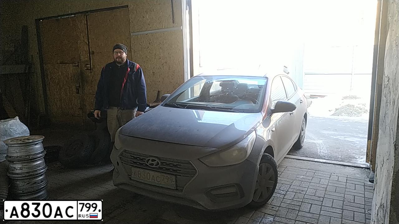 Фото автомобиля HYUNDAI SOLARIS, 2017 — госномер Е935ВС550. Цвет: Серый