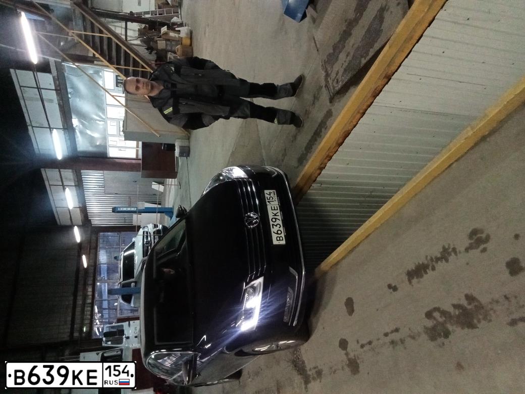Фото автомобиля VOLKSWAGEN PASSAT, 2012 — госномер Т466ВК154