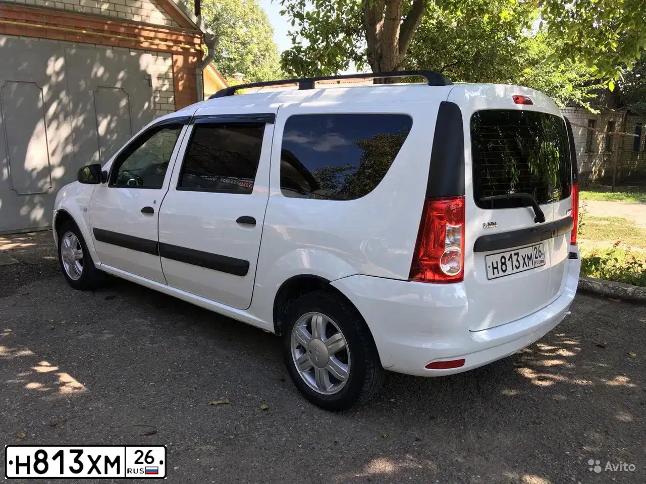 Фото автомобиля LADA LARGUS, 2013 — госномер А173КС761. Цвет: Белый