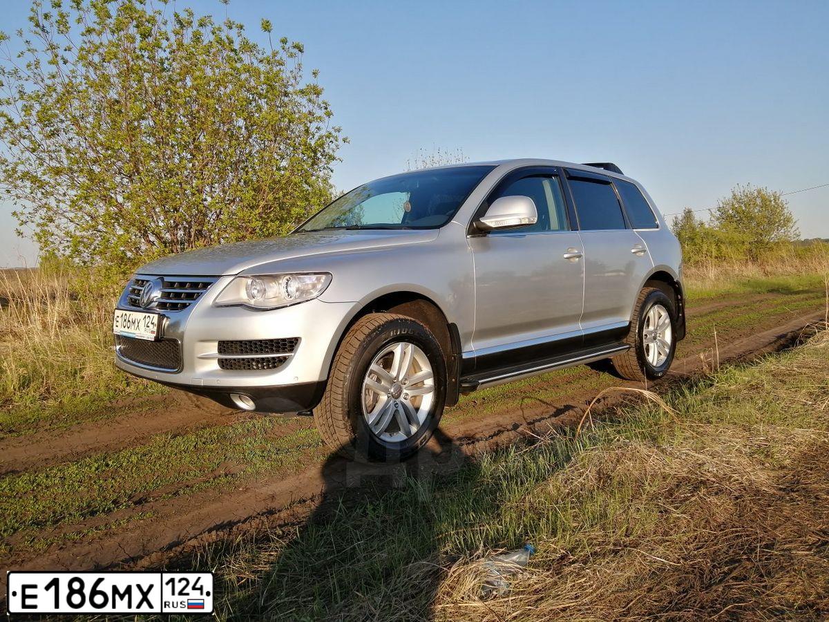 Фото автомобиля VOLKSWAGEN TOUAREG, 2008 — госномер Х464ТА24. Цвет: СЕРЕБРИСТЫЙ