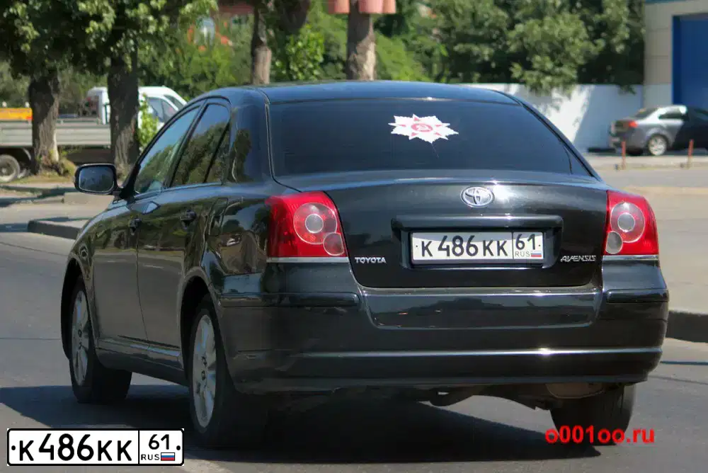 Фото автомобиля TOYOTA AVENSIS, 2007 — госномер К486КК61. Цвет: ЧЕРНЫЙ