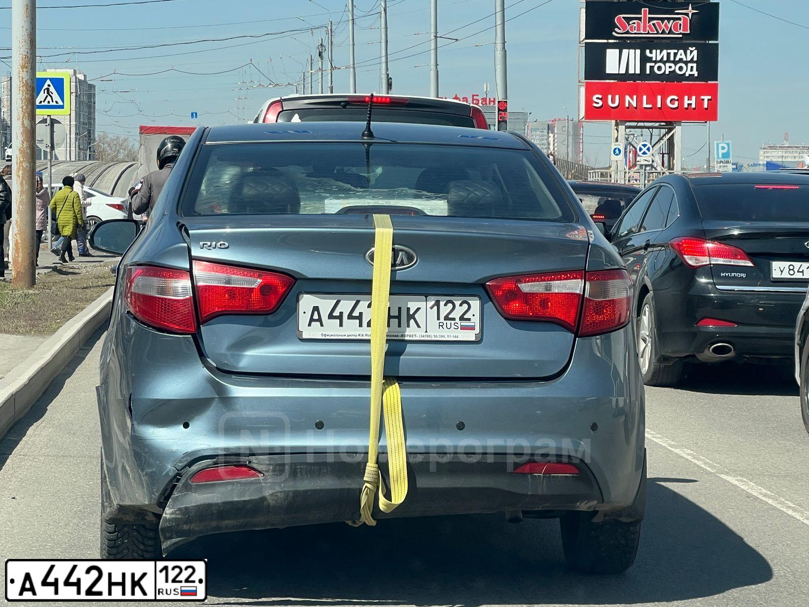 Фото автомобиля KIA RIO, 2012 — госномер А442НК122. Цвет: голубой