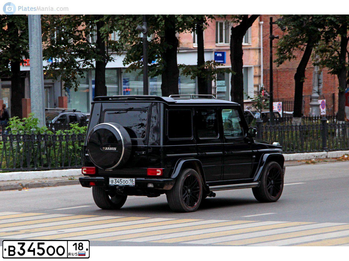 Фото автомобиля MERCEDES G-KLASSE, 2005 — госномер О133АХ18. Цвет: ЧЕРНЫЙ