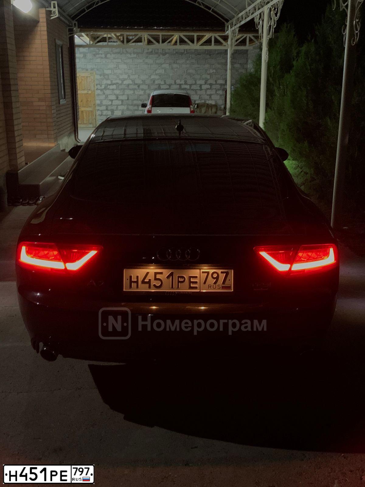 Фото автомобиля AUDI A7, 2011 — госномер Н451РЕ797. Цвет: ЧЕРНЫЙ