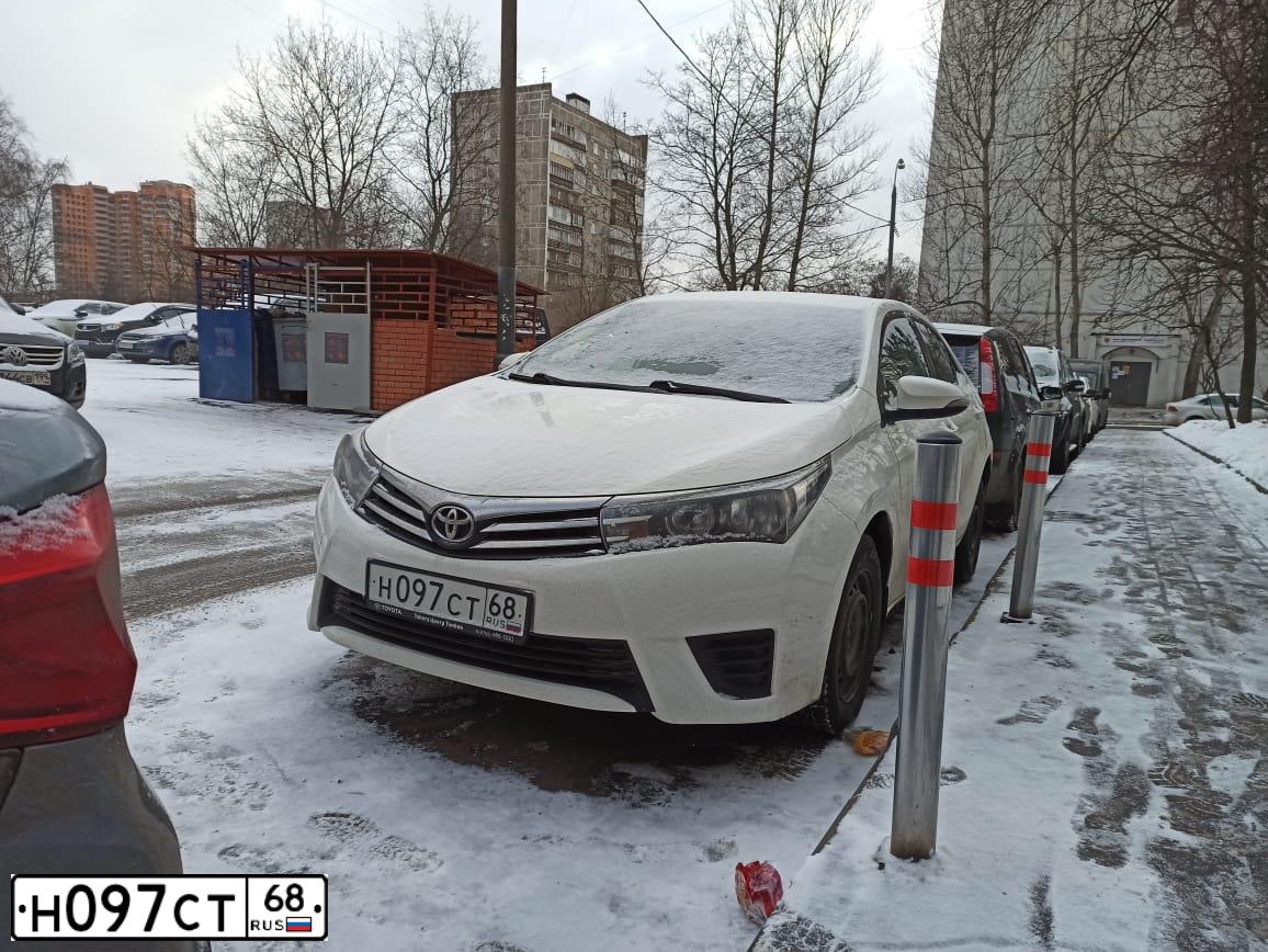 Фото автомобиля TOYOTA COROLLA, 2014 — госномер Н097СТ68. Цвет: БЕЛЫЙ