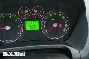 Фото автомобиля FORD FIESTA / ASPIRE, 2007 — госномер С908ЕТ199. Цвет: Красный