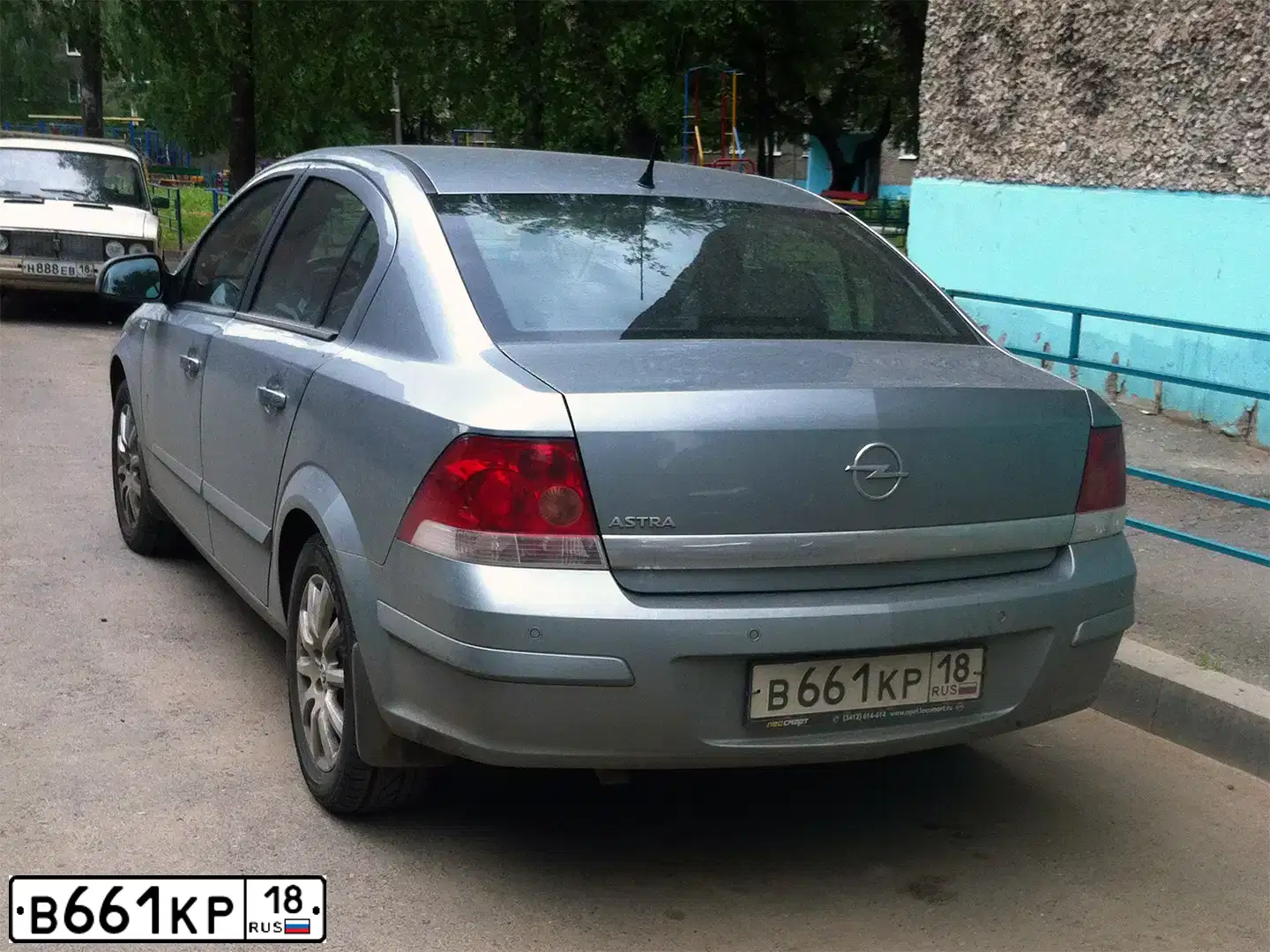 Фото автомобиля OPEL ASTRA, 2013 — госномер М502ОУ21