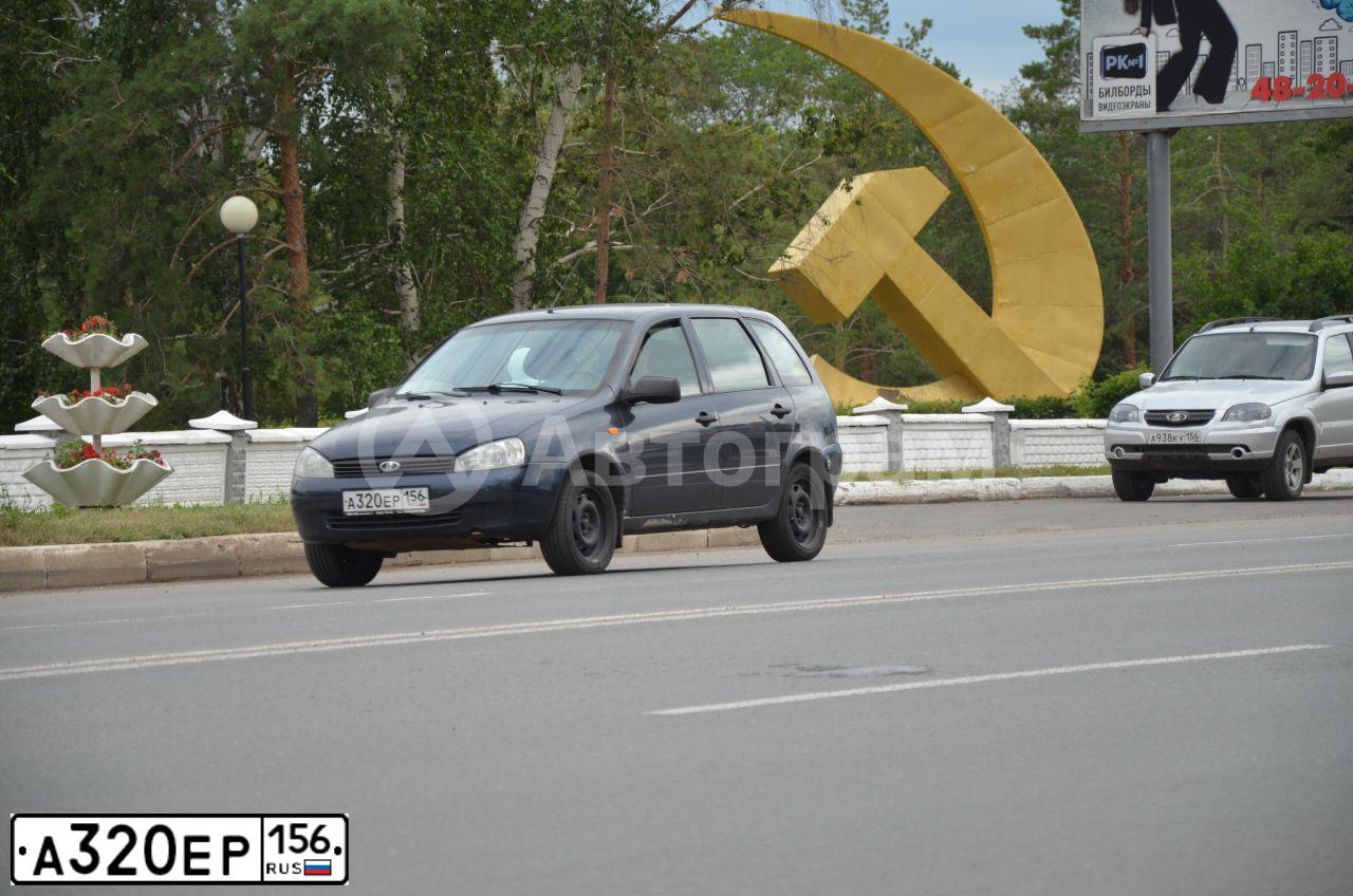 Фото автомобиля LADA 1117 KALINA, 2012 — госномер А320ЕР156. Цвет: Серо-Синий