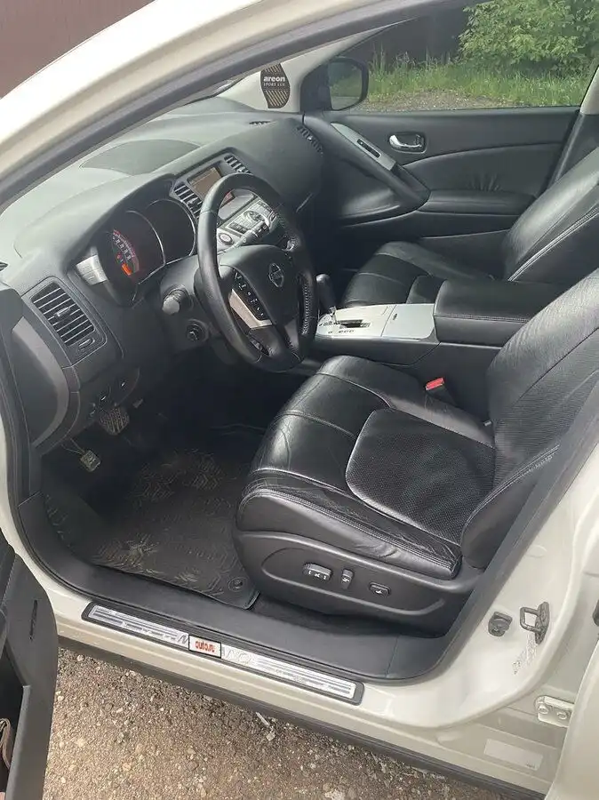 Фото автомобиля NISSAN MURANO, 2010 — госномер В787НР190. Цвет: Белый