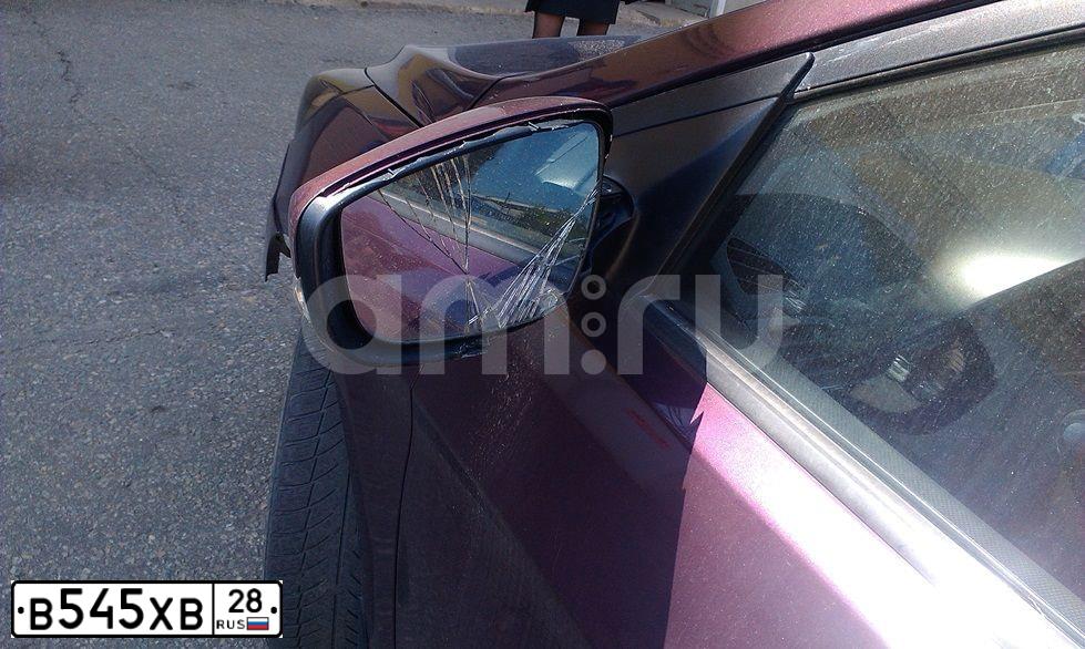 Фото автомобиля HYUNDAI SOLARIS, 2012 — госномер Н552ВА28. Цвет: ФИОЛЕТОВЫЙ