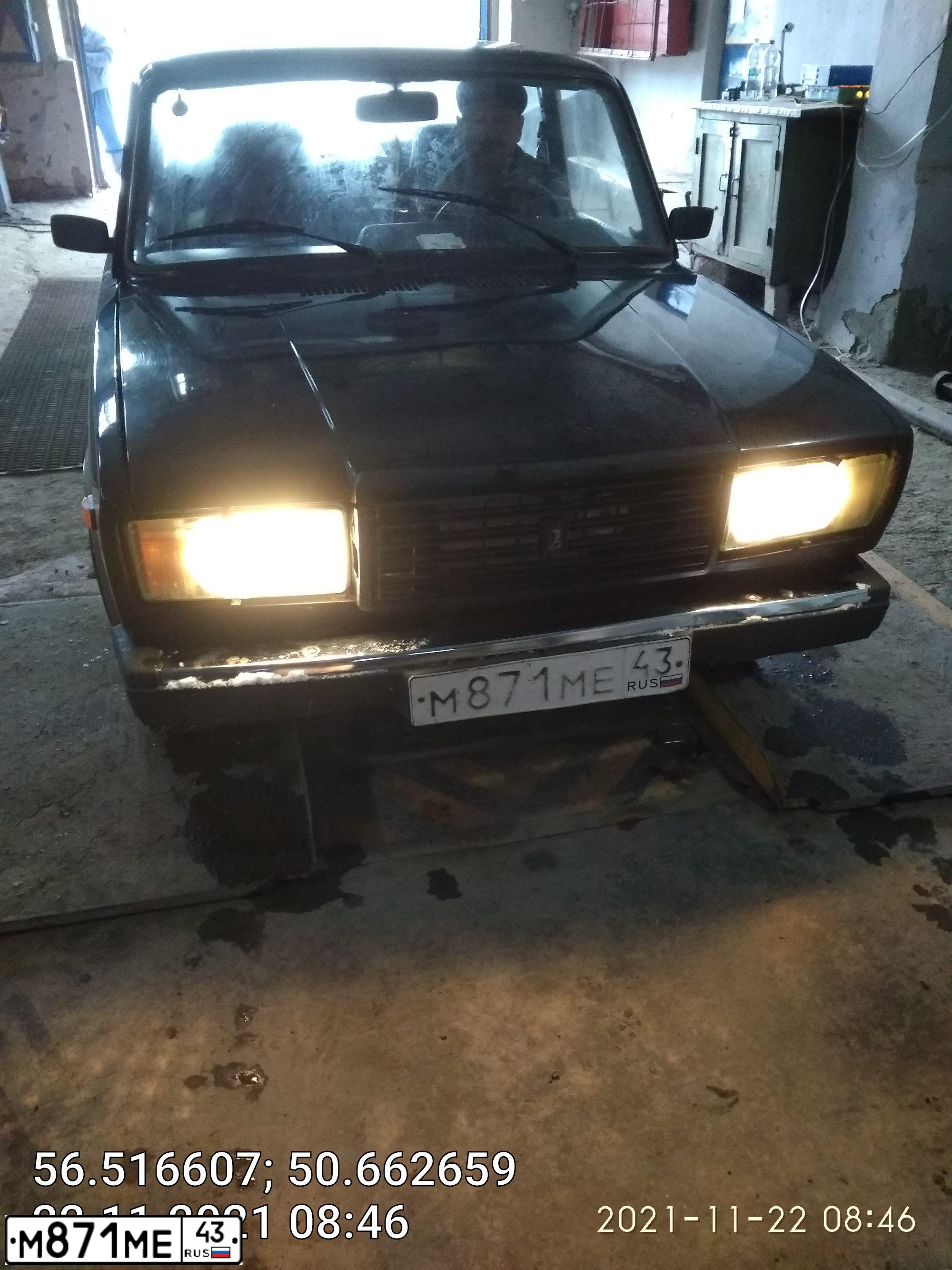 Фото автомобиля LADA 2107, 2008 — госномер С582ХО43. Цвет: ТЕМНО-КОРИЧНЕВЫЙ