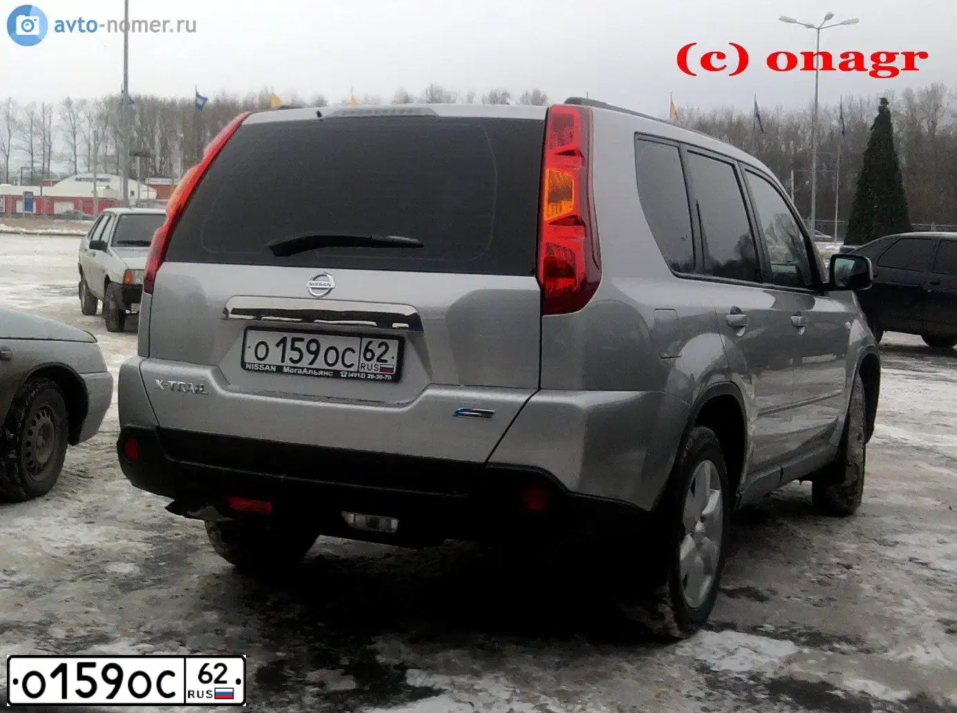 Фото автомобиля NISSAN X-TRAIL, 2010 — госномер У846ЕР76. Цвет: Серебристый