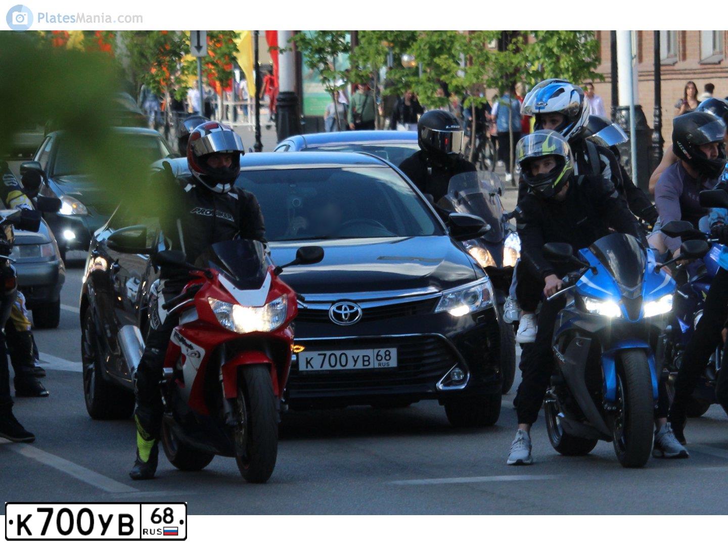 Фото автомобиля HYUNDAI SANTA FE, 2011 — госномер К369УР33. Цвет: Белый